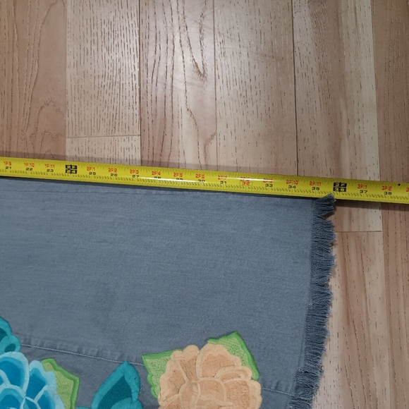 Judith March Gray Flare Jeans with Floral Embroidery - Picture 5 of 6